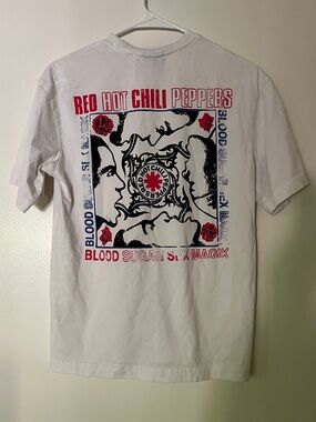 H&M Red Hot Chili Peppers Graphic Tee